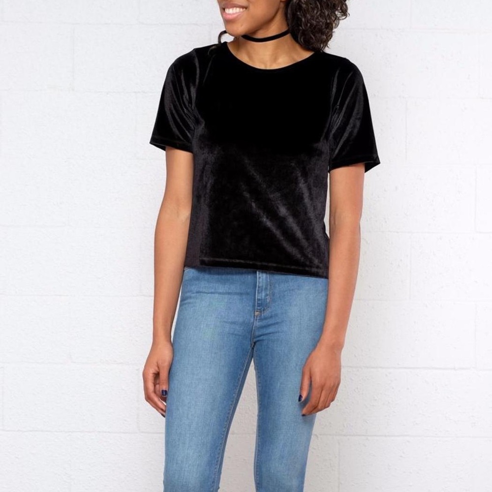 ❌SOLD❌ JACQUELINE de YONG Crushed Velvet Crop - Picture 11 of 11